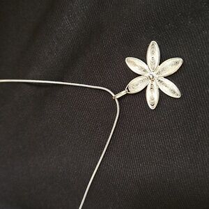 Vintage Silver Flower Pendant Necklace